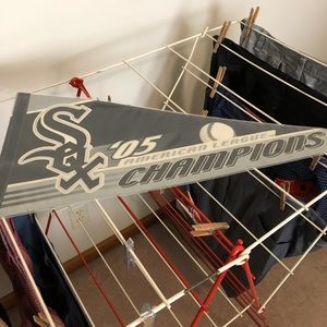Vintage white Sox pennant